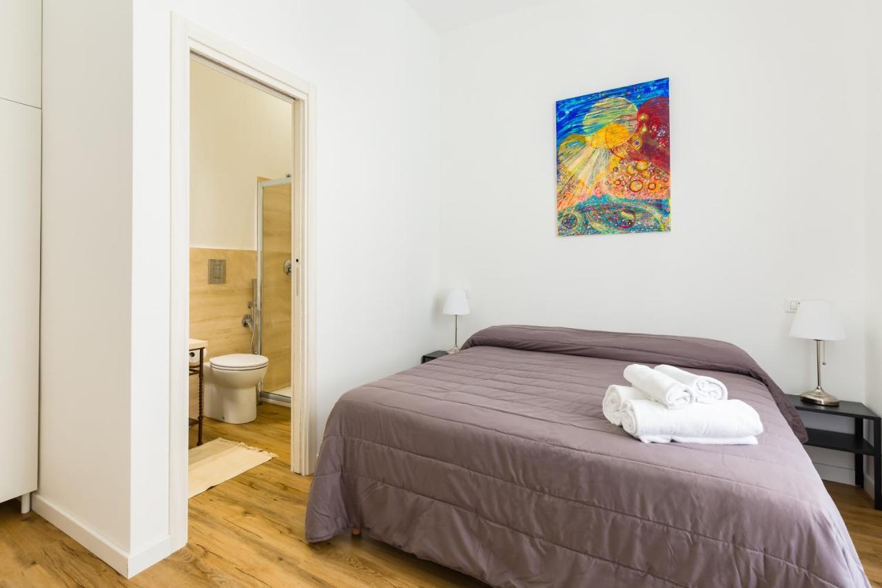 Barrio 133 - Double Bedroom In Center By Napoliapartments Kültér fotó